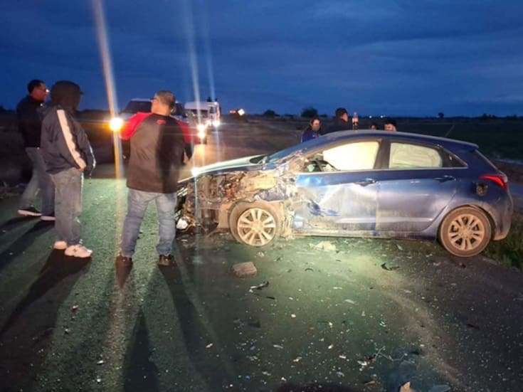 Aparatoso choque deja dos lesionados leves en el Valle de Mexicali