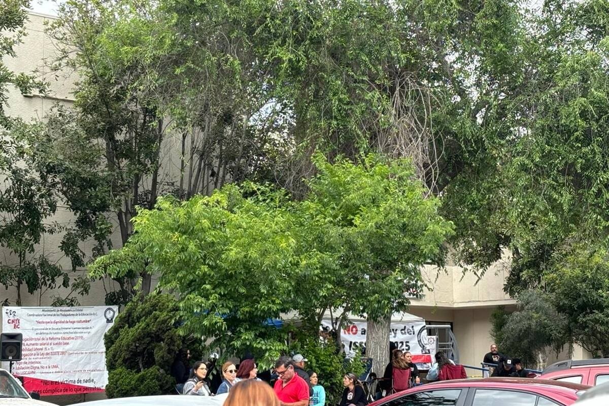 Retira CNTE plantón en Tijuana
