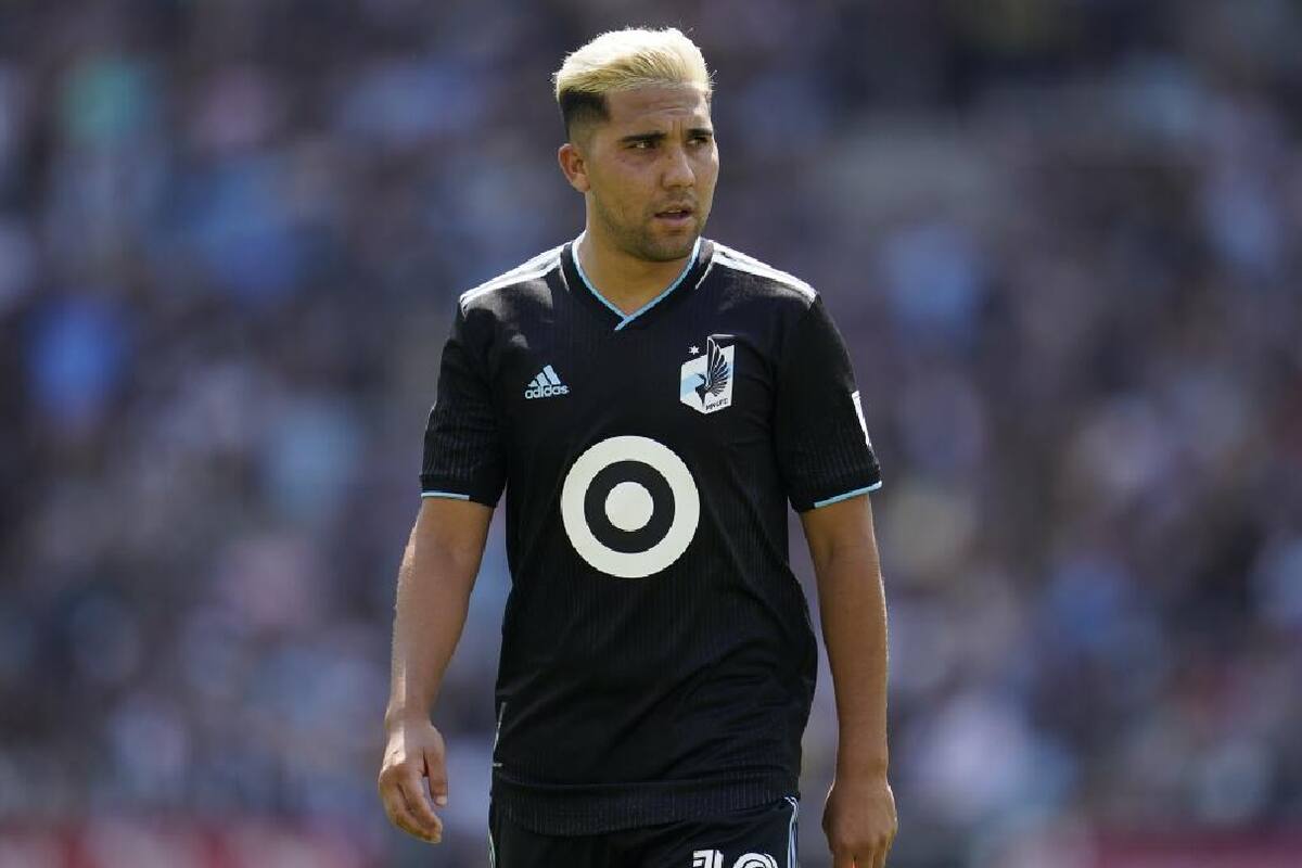 Video: Futbolista de la MLS es captado con bolsa llena de billetes y un arma