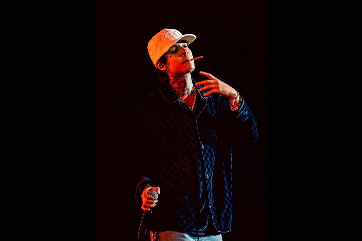 ¿Cuánto podría ser la multa a Natanael Cano por cantar Cuerno Azulado en el Flow Fest?