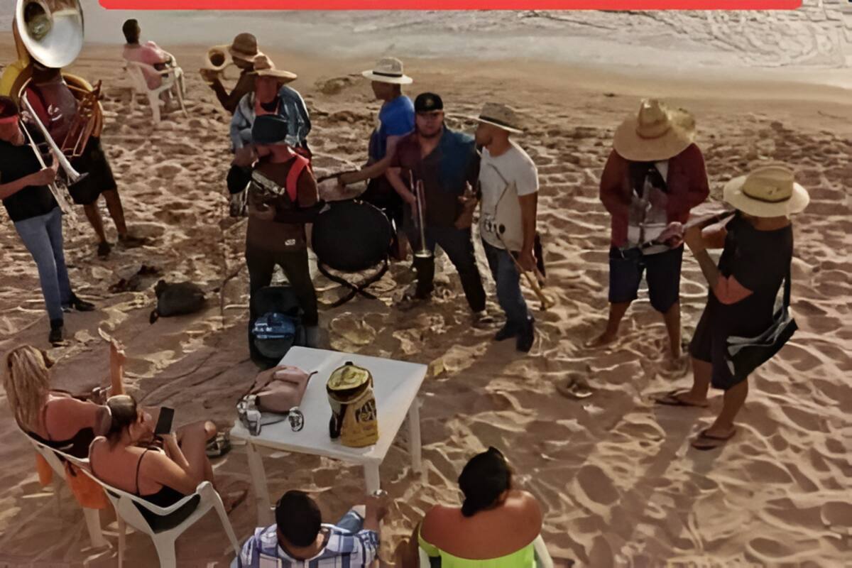 Bandas y grupos musicales autorizados para tocar en las playas de Mazatlán