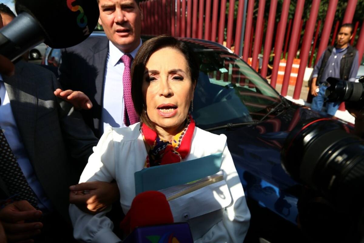 Rosario Robles se presenta como "inocente"; pide se le revoque prisión preventiva