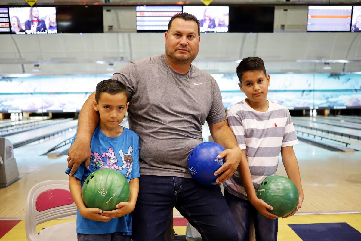 Familias cachanillas disfrutan fin de semana en el boliche
