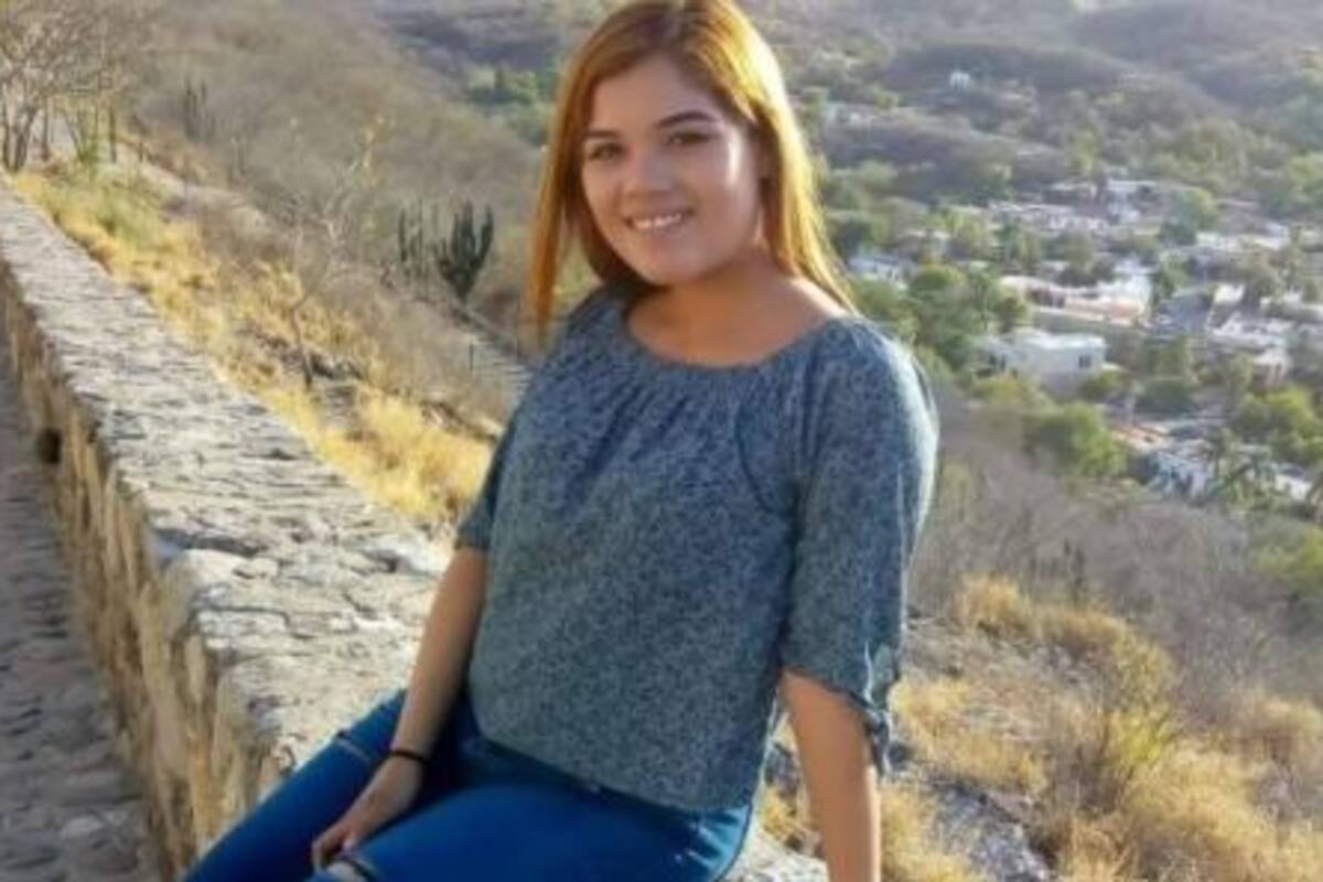 VIDEO: Reciben cuerpo de Rosa Angélica en Villa Juárez; exigen justicia por su feminicidio