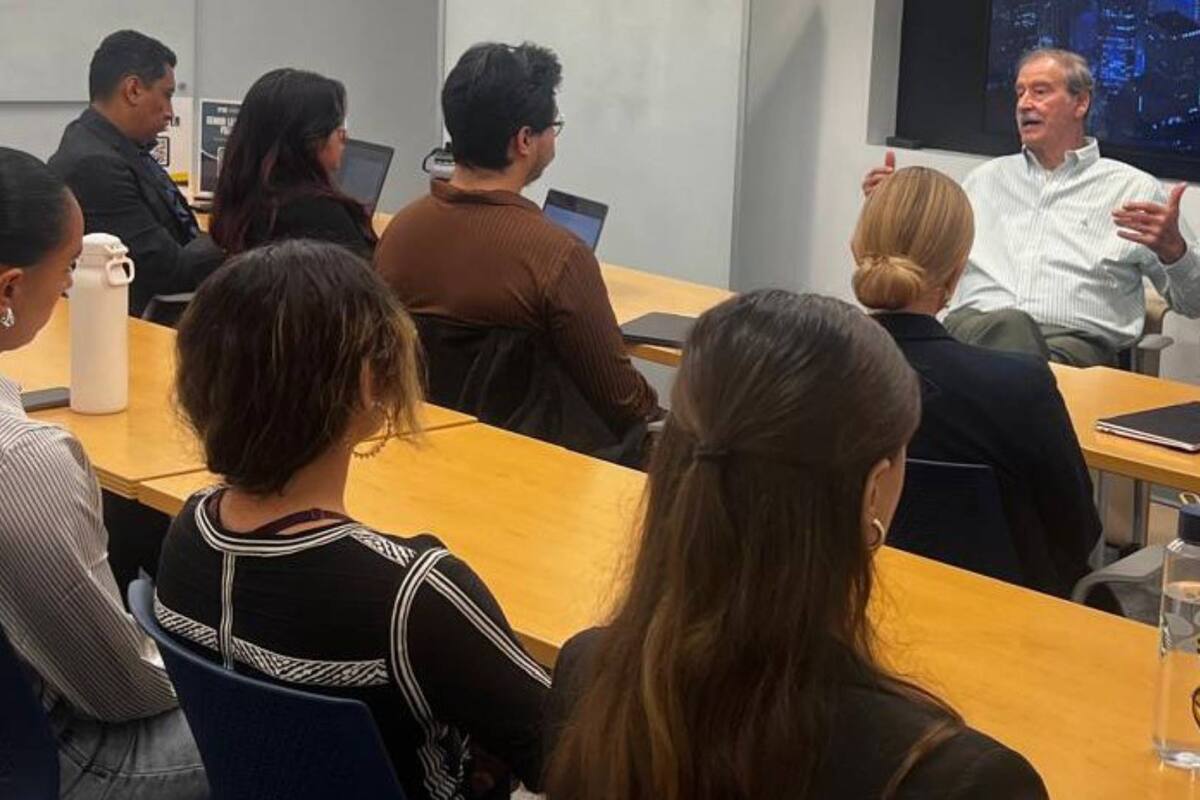 Vicente Fox revela que da una cátedra en la Universidad Internacional de Florida y así lo tunden en redes