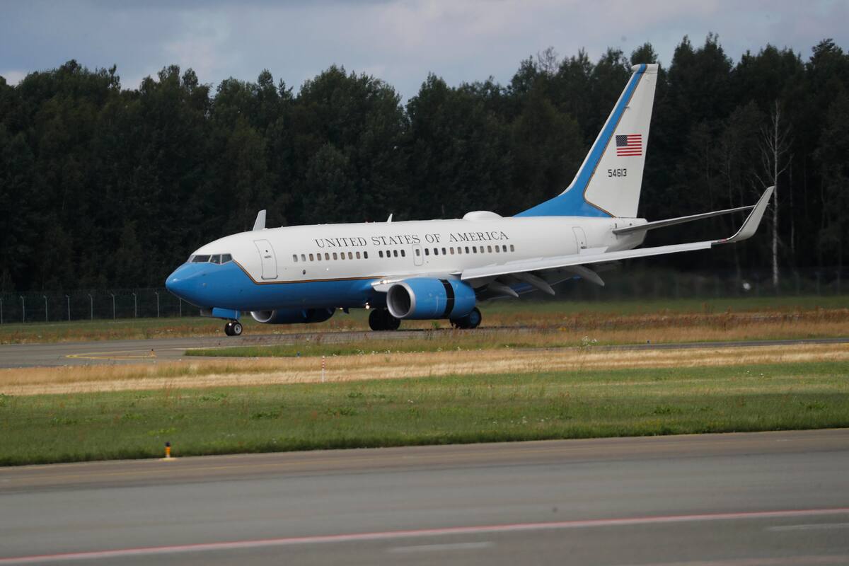 Boeing lo hace otra vez: Avión pierde llanta mientras despegaba en Los Ángeles