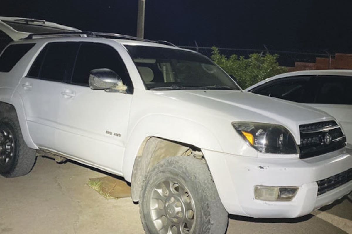 Asegura PESP vehículos robados, arma y droga en operativos en Nogales
