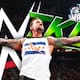 WWE: CM Punk olvidó el guión y criticó contra TKO durante Monday Night RAW
