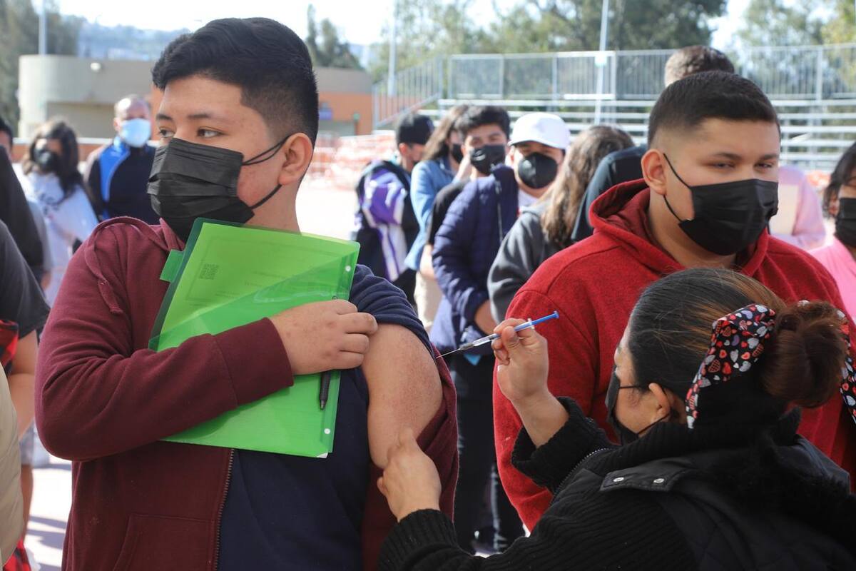 Vacunarán este viernes contra el Covid-19 a personas mayores de 13 años