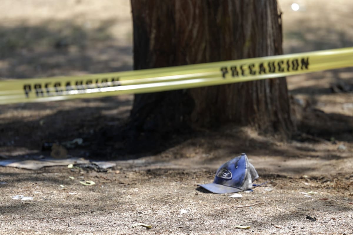 Hombre sufre quemaduras en el 80% de su cuerpo tras incendiarse debajo de un árbol