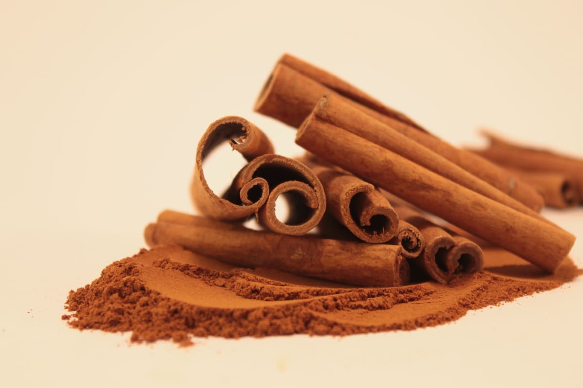 Consecuencias del uso de la canela y sus cualidades como remedio natural