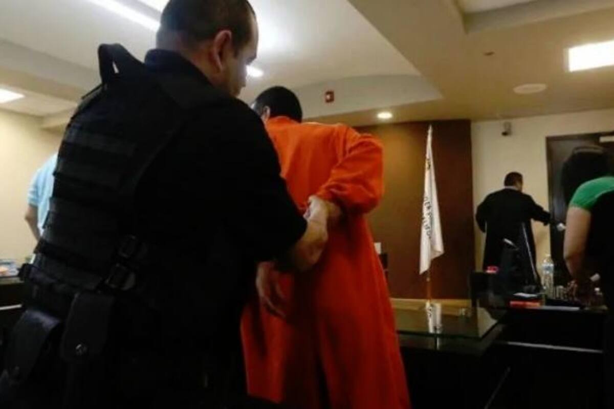 Vincula a proceso PGJE a imputado por homicidio