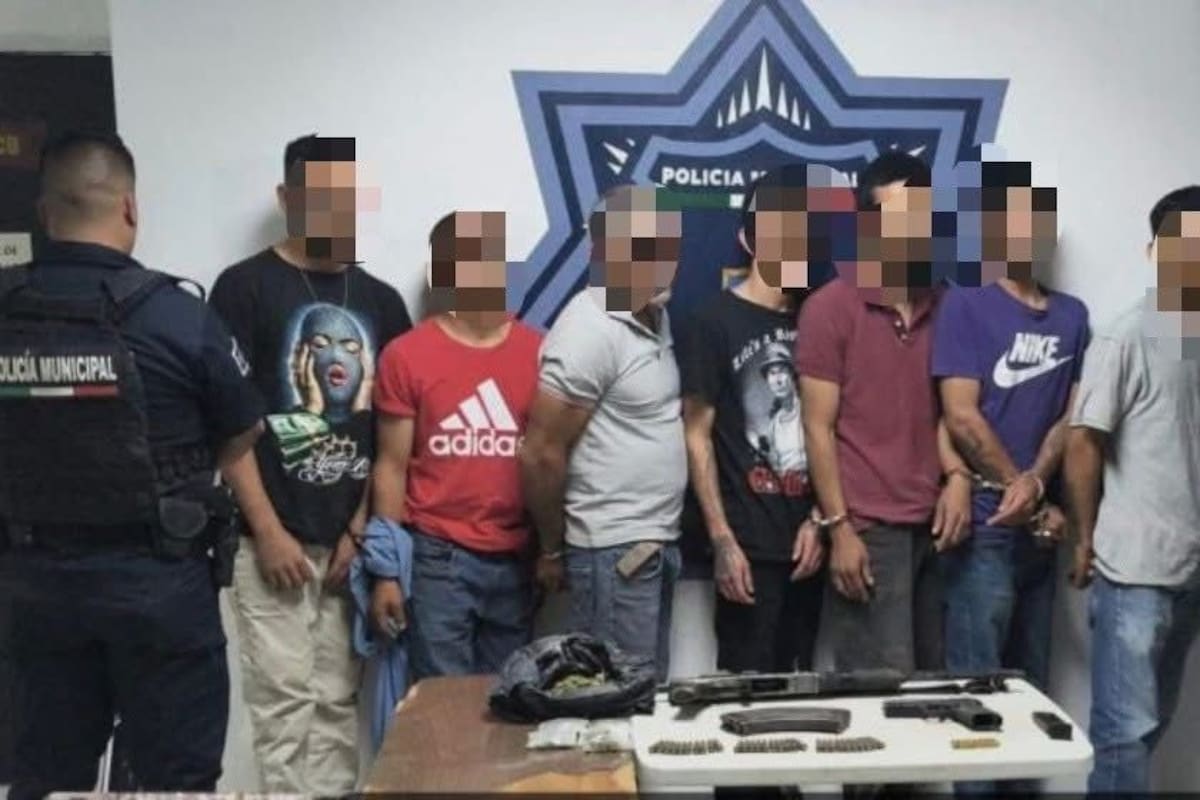 Detienen a siete hombres armados en Ciudad Obregón; aseguran fusil AK-47 y droga