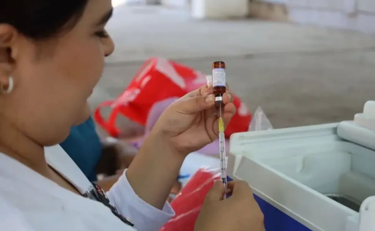 detecta caso sospechoso de sarampión en la Facultad de Medicina, activa protocolos de vigilancia epidemiológica y refuerza acciones preventivas con apoyo del IMSS