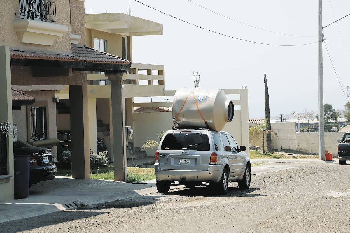Agudizan tandeos escasez de agua