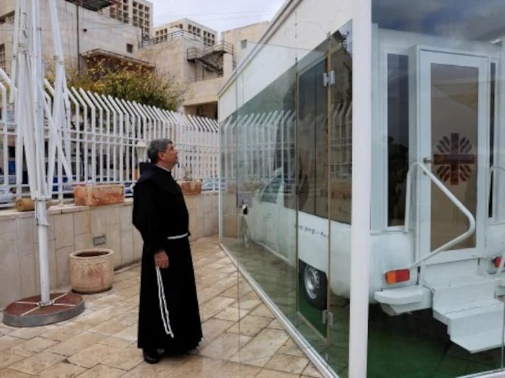 El Papamóvil de Francisco renace como “Vehículo de la Esperanza” para los niños de Gaza