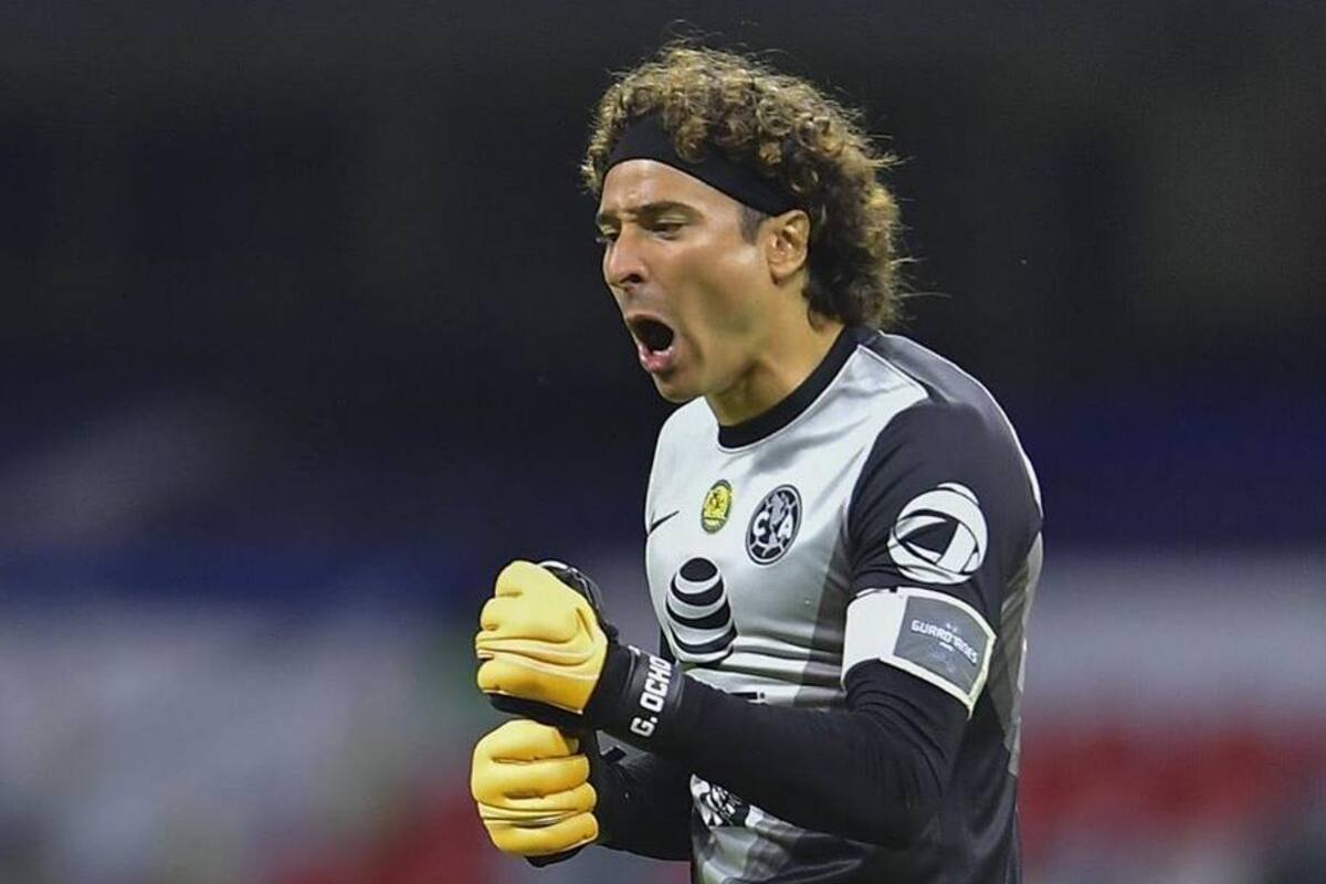 Ochoa se lesiona minutos previos al "Clásico Joven" y se teme que no juegue con el "Tri"