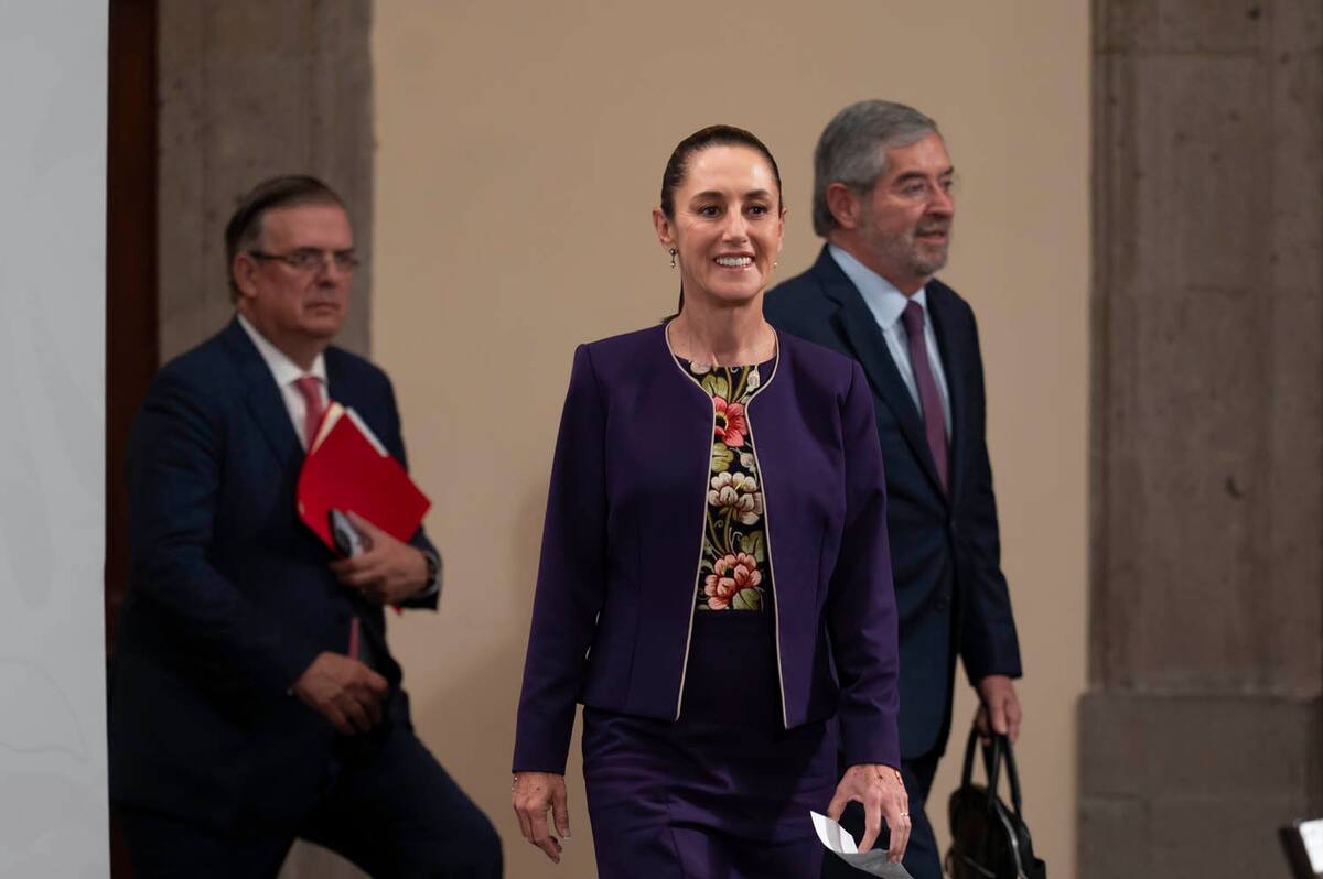 Sheinbaum impulsa una reforma electoral que eliminaría a los diputados plurinominales y recortaría el presupuesto del INE, pese a prometer que no perderá autonomía.