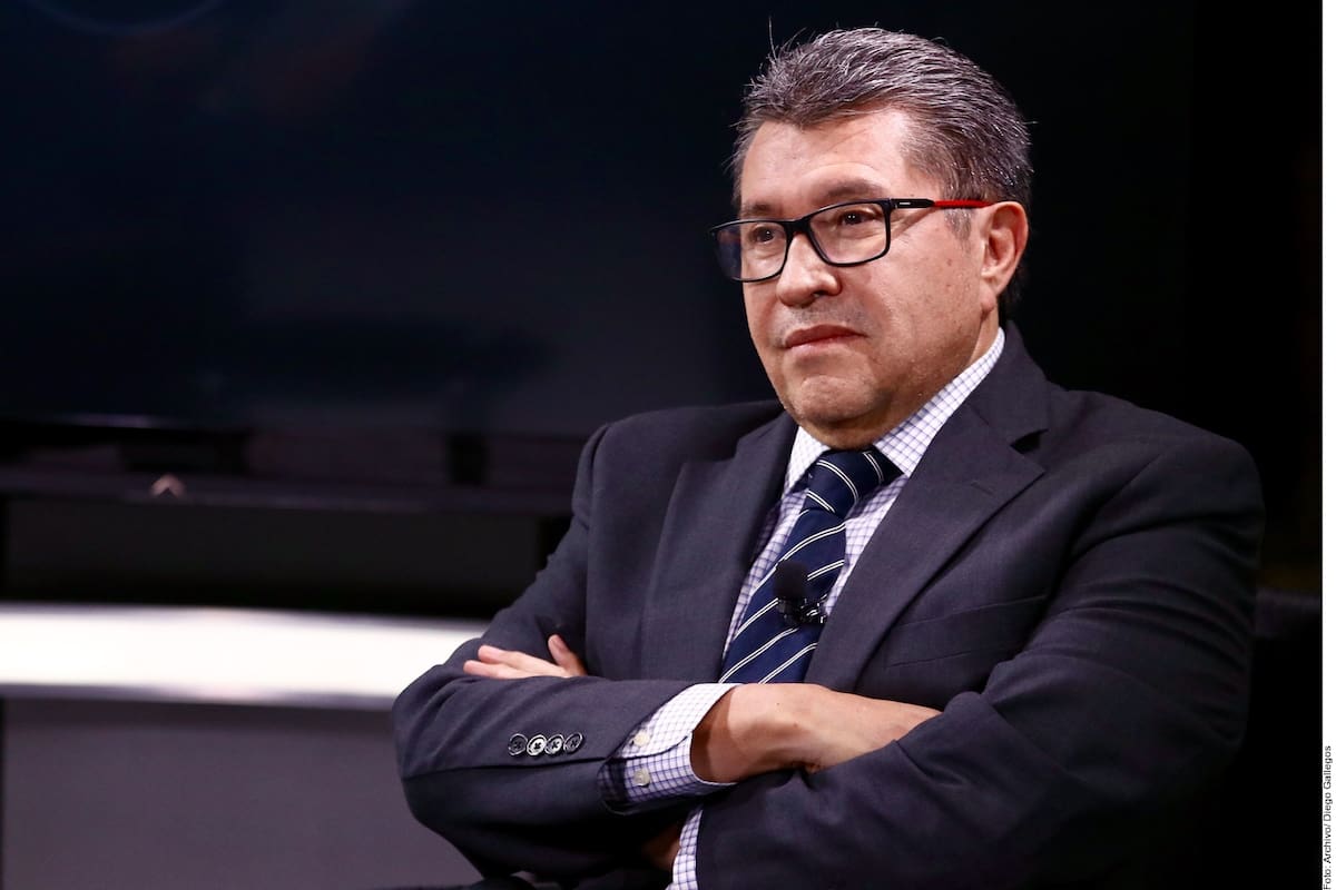 AMLO pide a Monreal apegarse a las reglas para elegir candidato en Morena