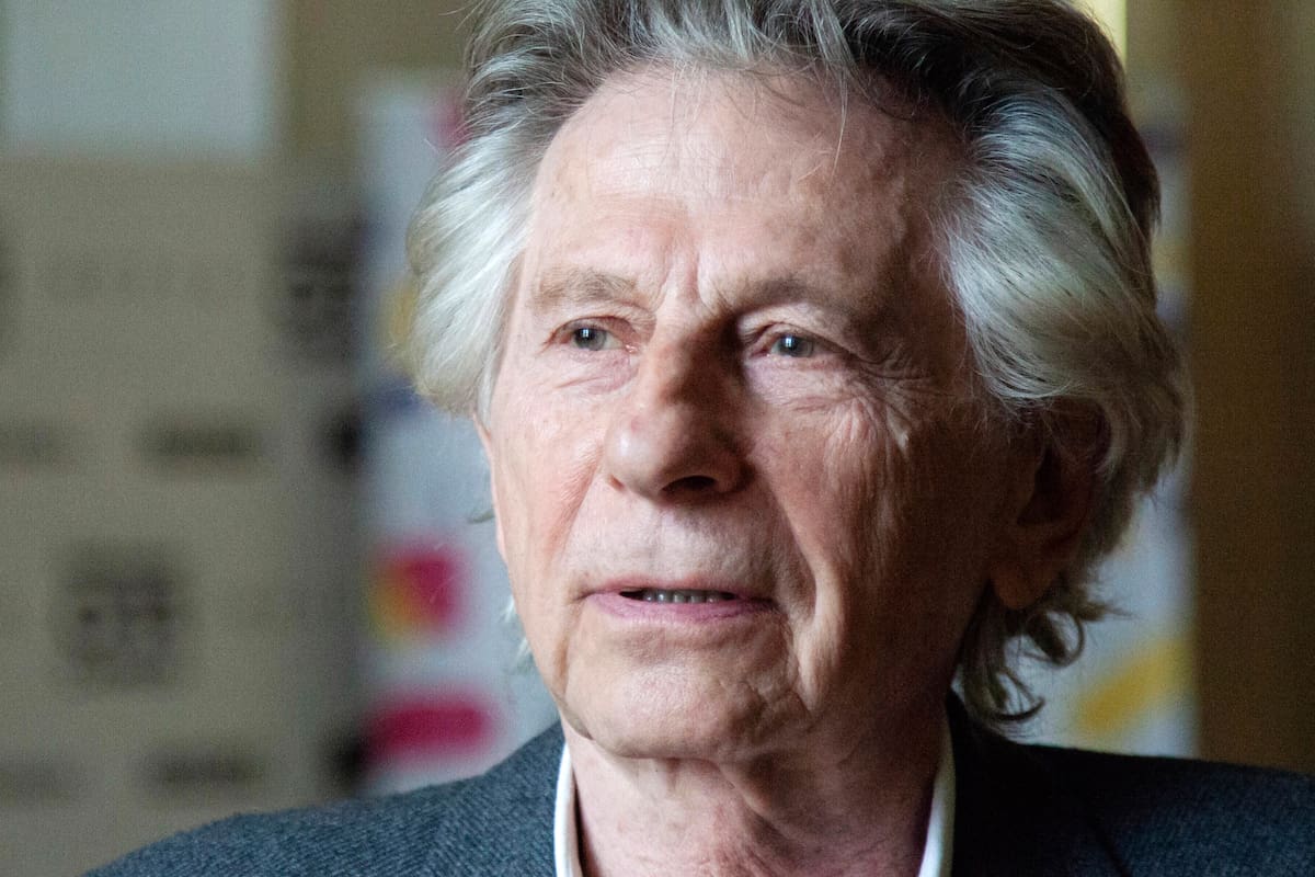 En esta foto del 2 de mayo de 2018, el cineasta Roman Polanski en un festival internacional de cine en Cracovia, Polonia. Polanski no asistirá a la ceremonia de los premios César el Francia este viernes debido a protestas tras una nueva acusación de violación en su contra. (AP Foto, Archivo)