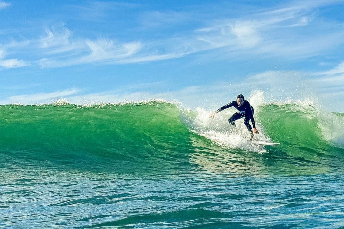 Buscan crear primera reserva municipal de playas para surf en Rosarito