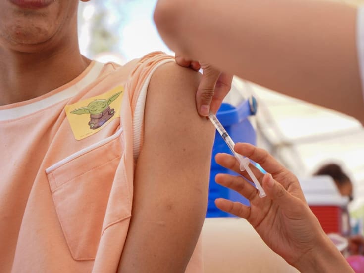 Mantienen vacunación gratuita en plazas comerciales