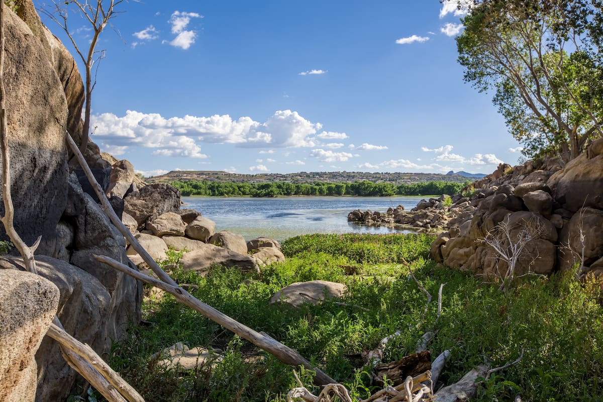 Lago Willow en Prescott: un oasis natural para disfrutar actividades al aire libre