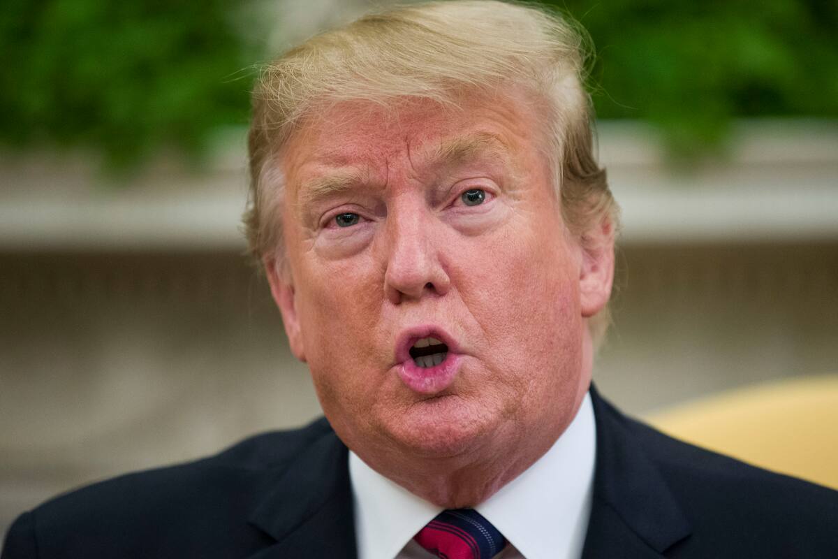 Trump dice que Mueller no debería testificar ante Congreso