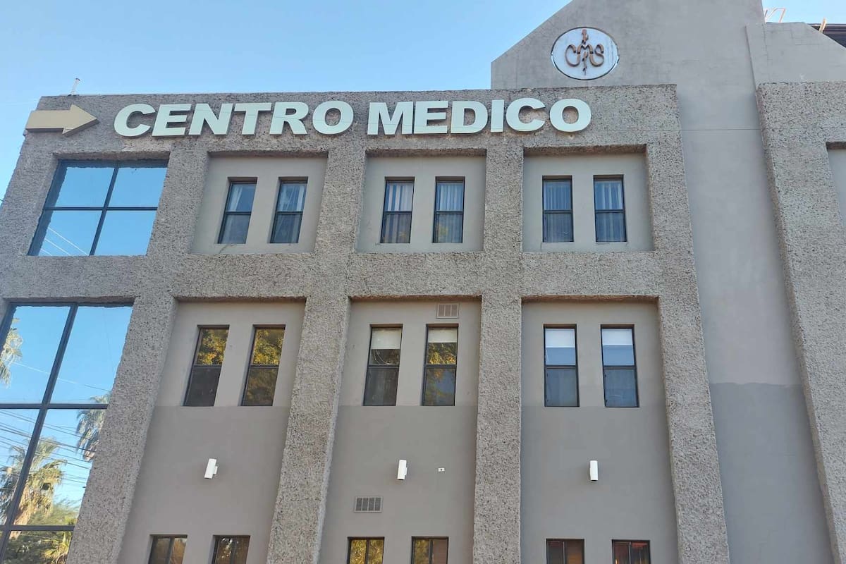 Hombre es golpeado y baleado en Nogales