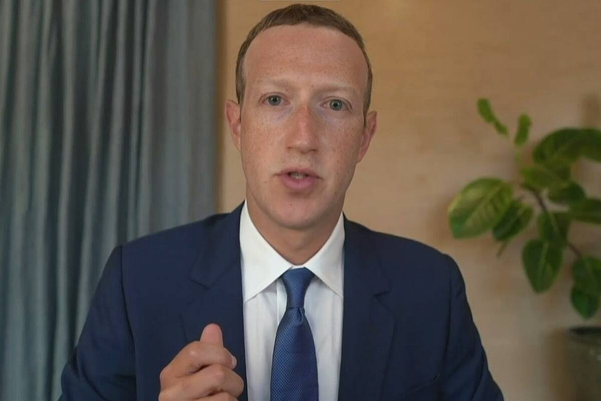 Filtran conversaciones privadas entre Zuckerberg y otros directivos de Facebook
