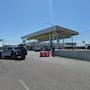 Hallazgo de dos hombres baleados genera preocupación entre usuarios del Aeropuerto de Tijuana