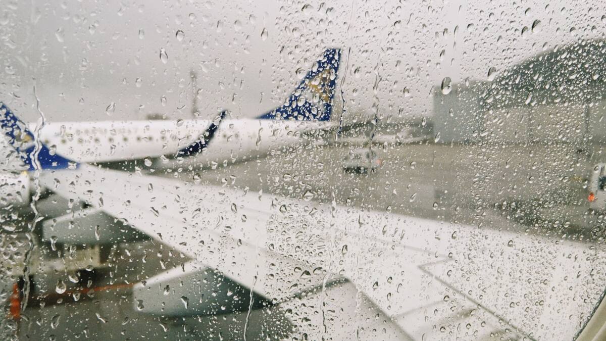 El AICM reabre sus pistas tras un cierre de dos horas por tormentas matutinas e insta a monitorear las rutas digitales ante pronósticos de nuevo granizo vespertino en CDMX: ¿Cómo puedo revisar el estatus de mi vuelo?