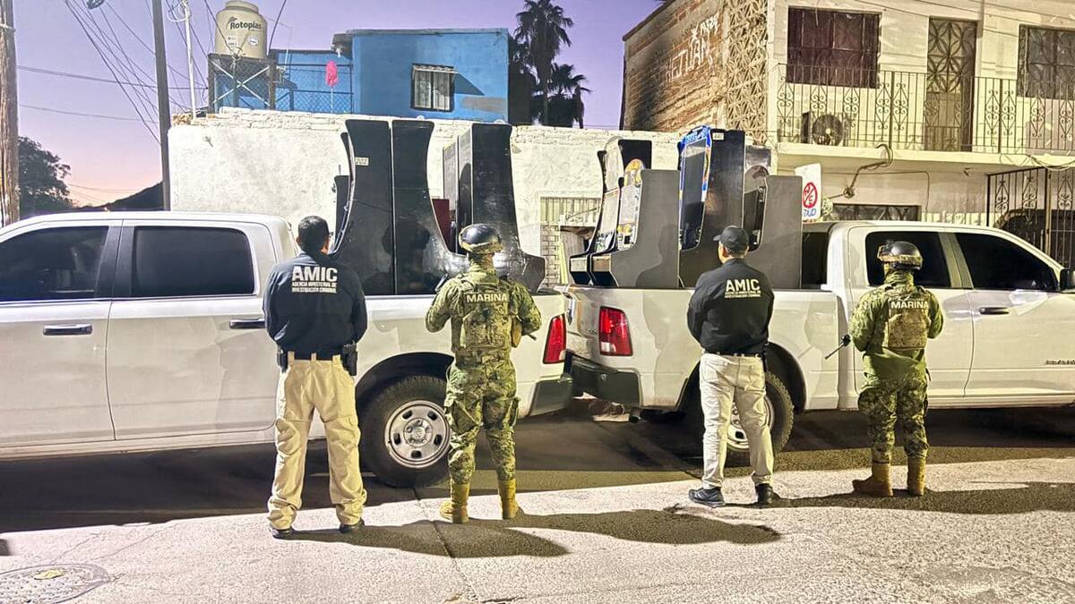 Operativo conjunto para incautar las maquinas tragamonedas. / FGJE Sonora.