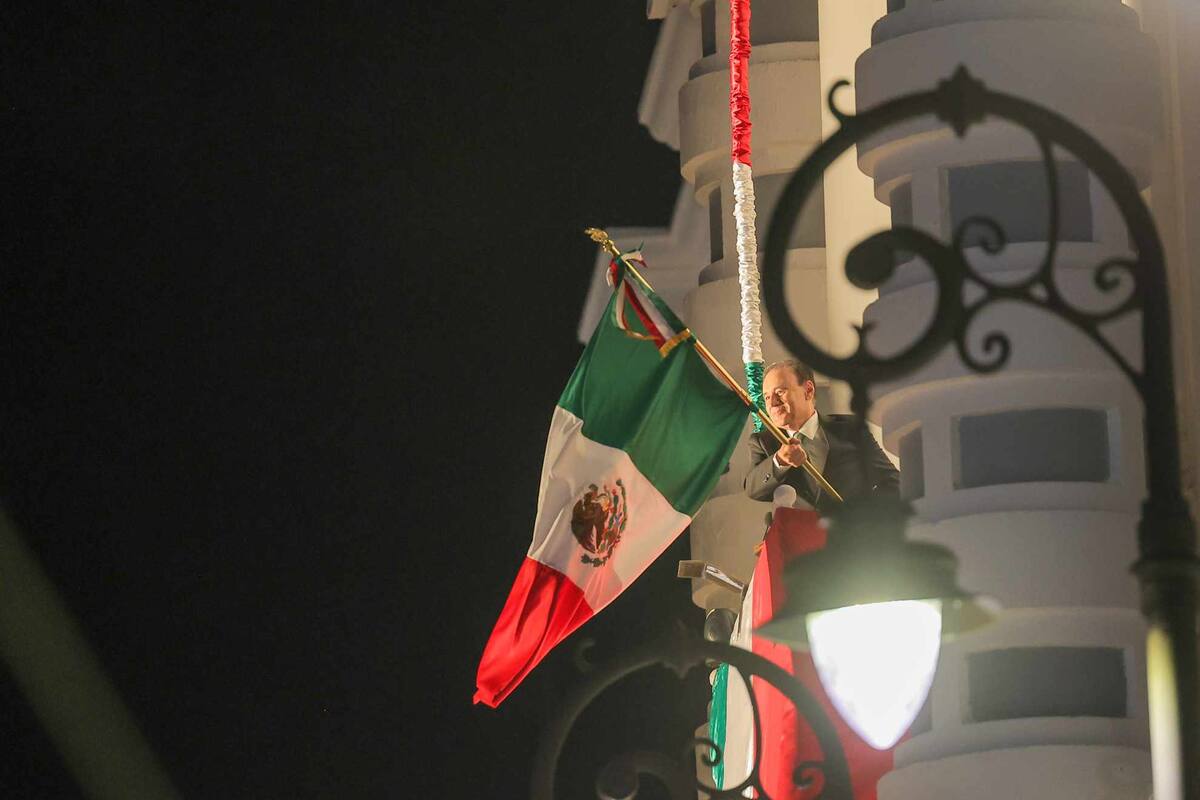 El Gobernador Alfonso Durazo da su cuarto “Grito de Independencia” frente a miles de asistentes
