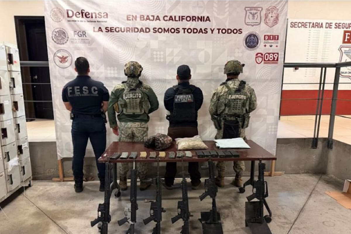 Detienen en BC a tres presuntos traficantes de armas vinculados al CJNG tras operativo con inteligencia binacional