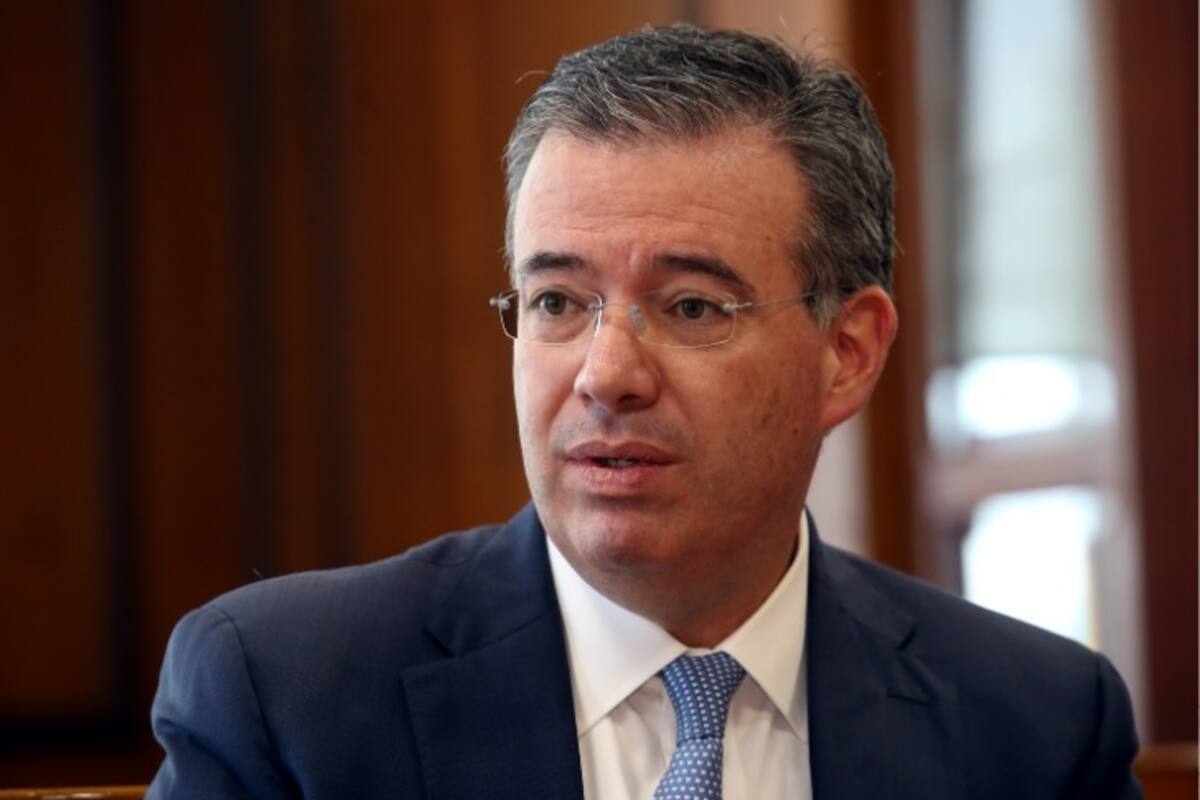 Fallece madre de Alejandro Díaz de León, gobernador de Banxico