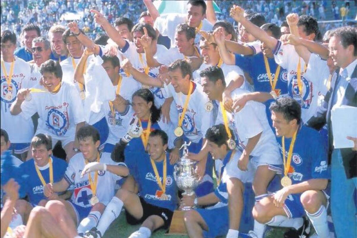 Triste día para ser aficionado de Cruz Azul: a 22 años de su último título de Liga
