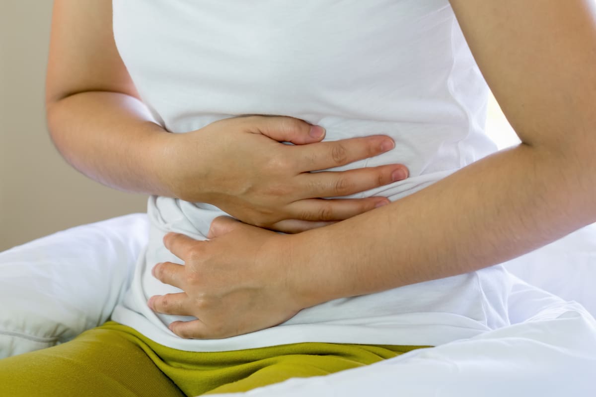 Cómo aliviar la inflamación estomacal de forma natural