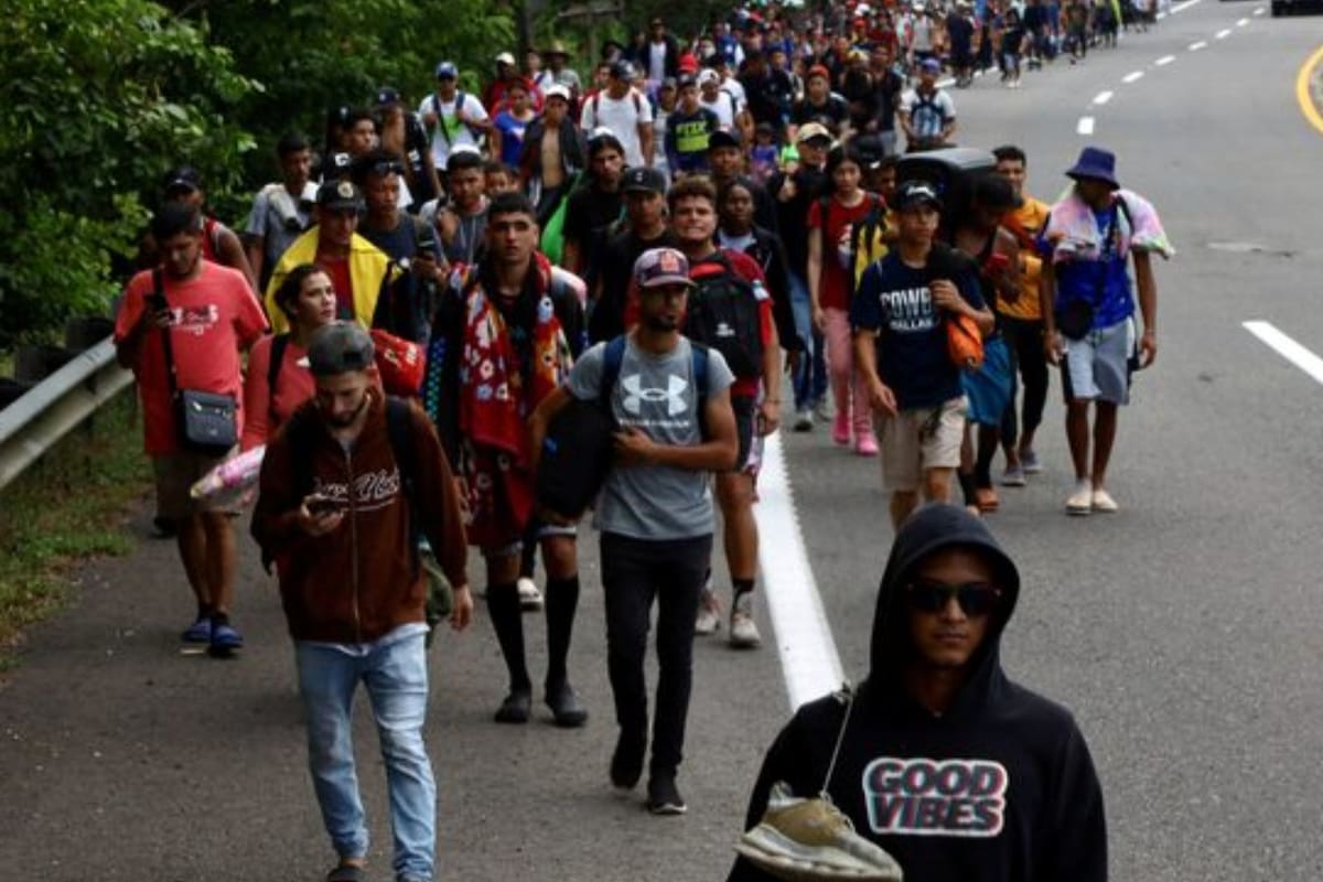 La crisis económica en el norte de Argentina desató un éxodo laboral hacia Brasil: miles de jóvenes cruzaron la frontera para emplearse en cosechas ante la caída del empleo formal, salarios insuficientes y un sector productivo debilitado que ya no logra sostener ingresos básicos