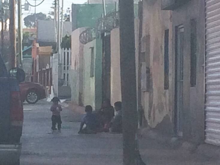 Piden diagnóstico urbano ante aumento de menores en zonas de tránsito en Tijuana
