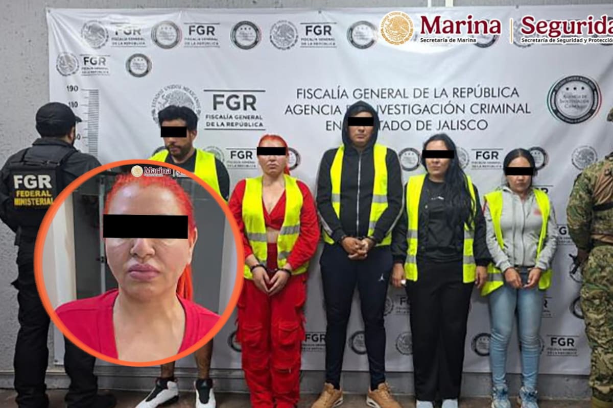 ‘La Tía’ fue detenida junto con otros cuatro presuntos integrantes de una célula vinculada a La Nueva Empresa, señalada por traficar migrantes desde Ciudad Juárez hacia Estados Unidos mediante túneles, tras tres cateos realizados en Jalisco
