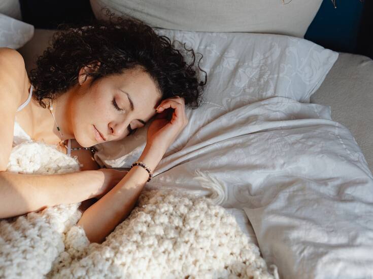 ¿A qué temperatura debes dormir para descansar de verdad?