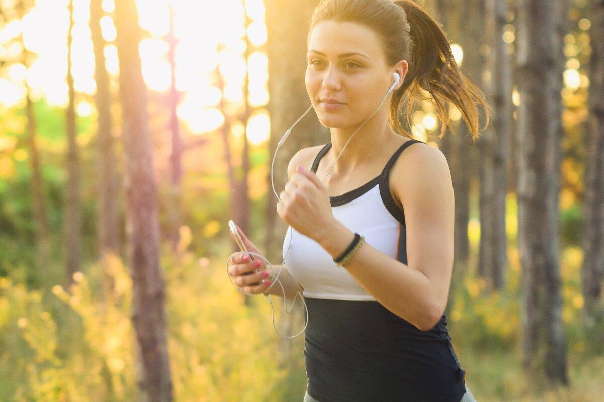Las mejores canciones para motivarte mientras te ejercitas