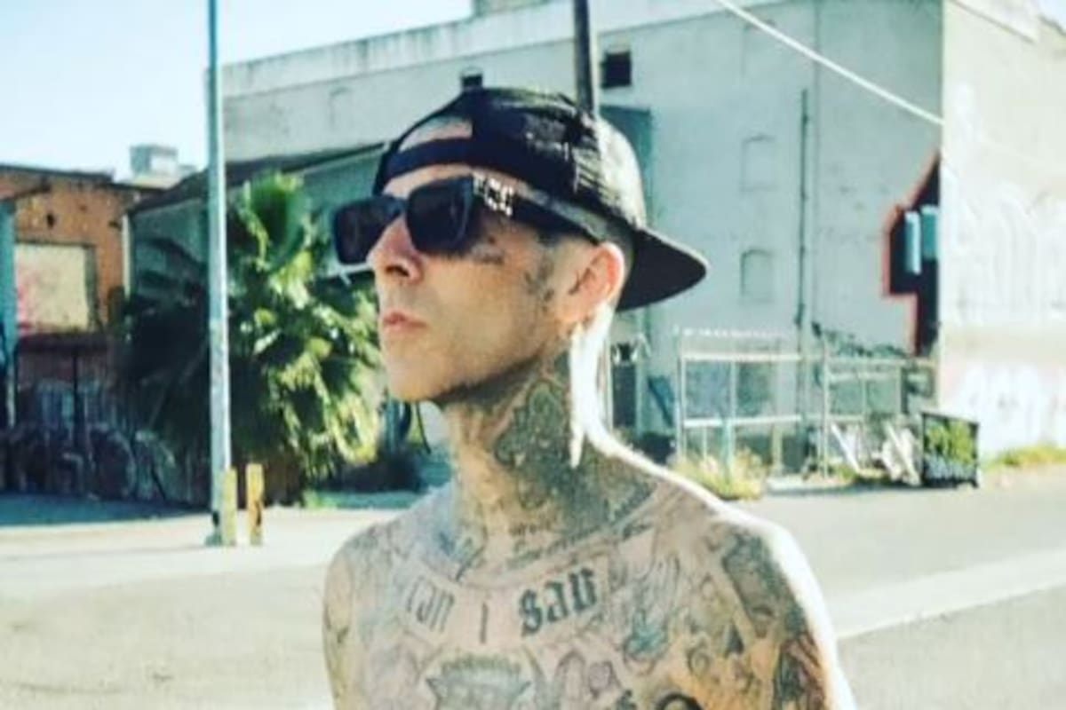 Travis Barker sobrevivió a accidente aéreo donde murieron cuatro personas
