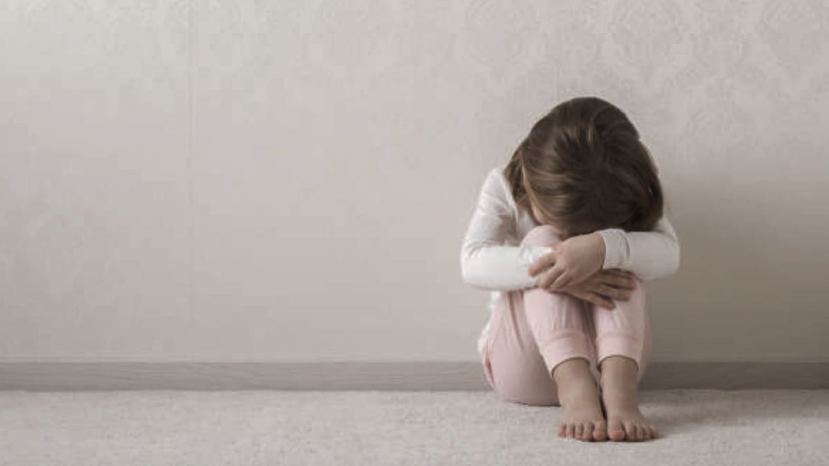 Un hombre fue detenido por abusar sexualmente de su hija de 7 años en Yucatán. Foto: Ilustrativa/Unsplash