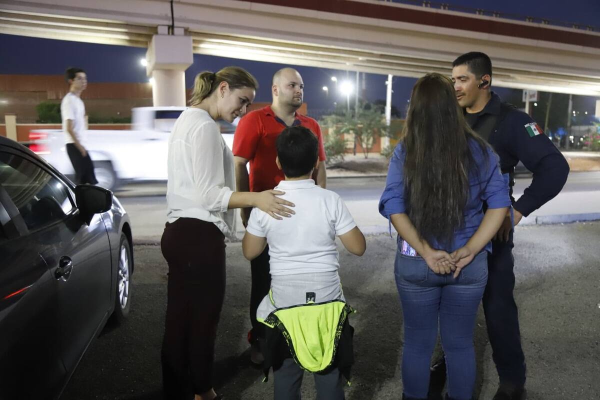 Hallan sano y salvo a Alexander; automovilista lo entregó a sus padres