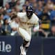 Brewers pegan primero en la Serie de Campeonato
