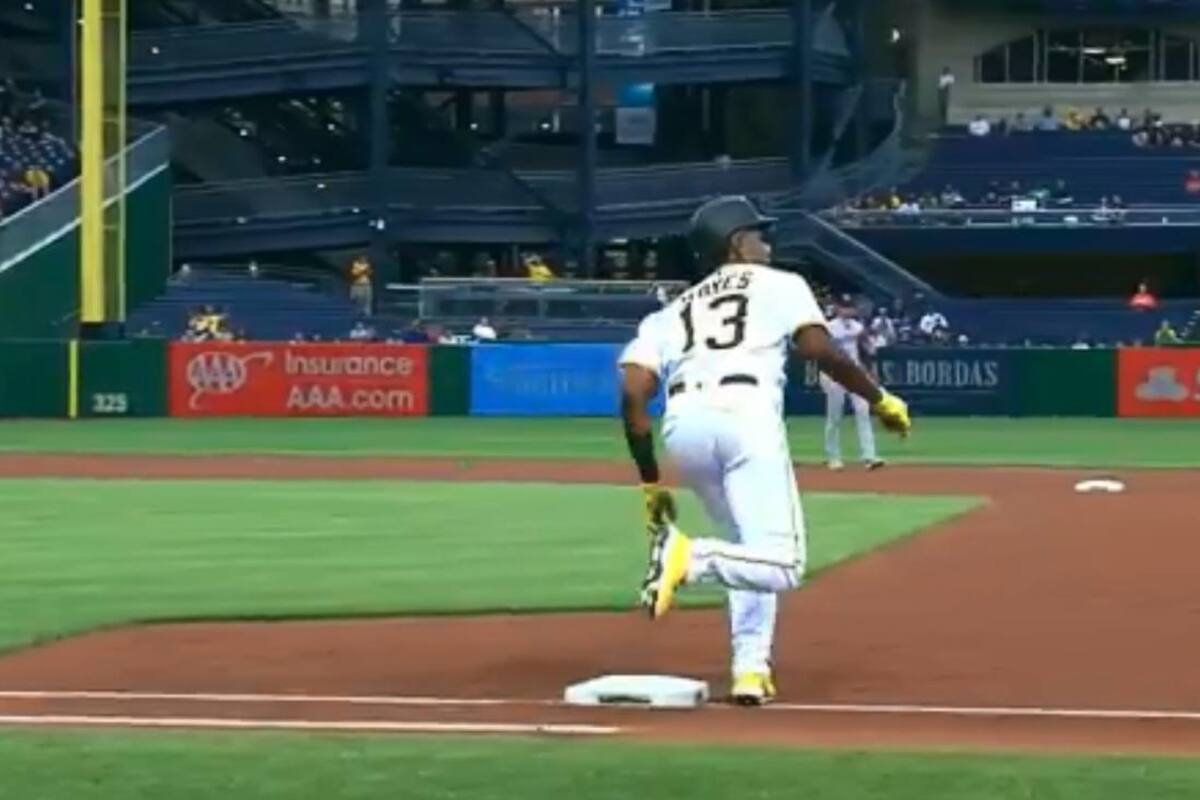 Anulan jonrón a novato de Piratas Ke'Bryan Hayes ¡por no pisar la almohadilla!