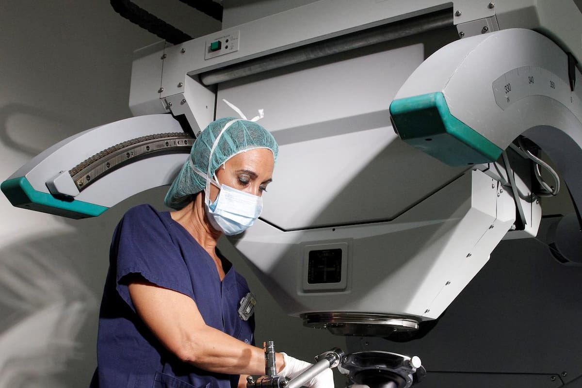 Atención médica a cargo de una doctora se vincula con una menor tasa de mortalidad y reingresos