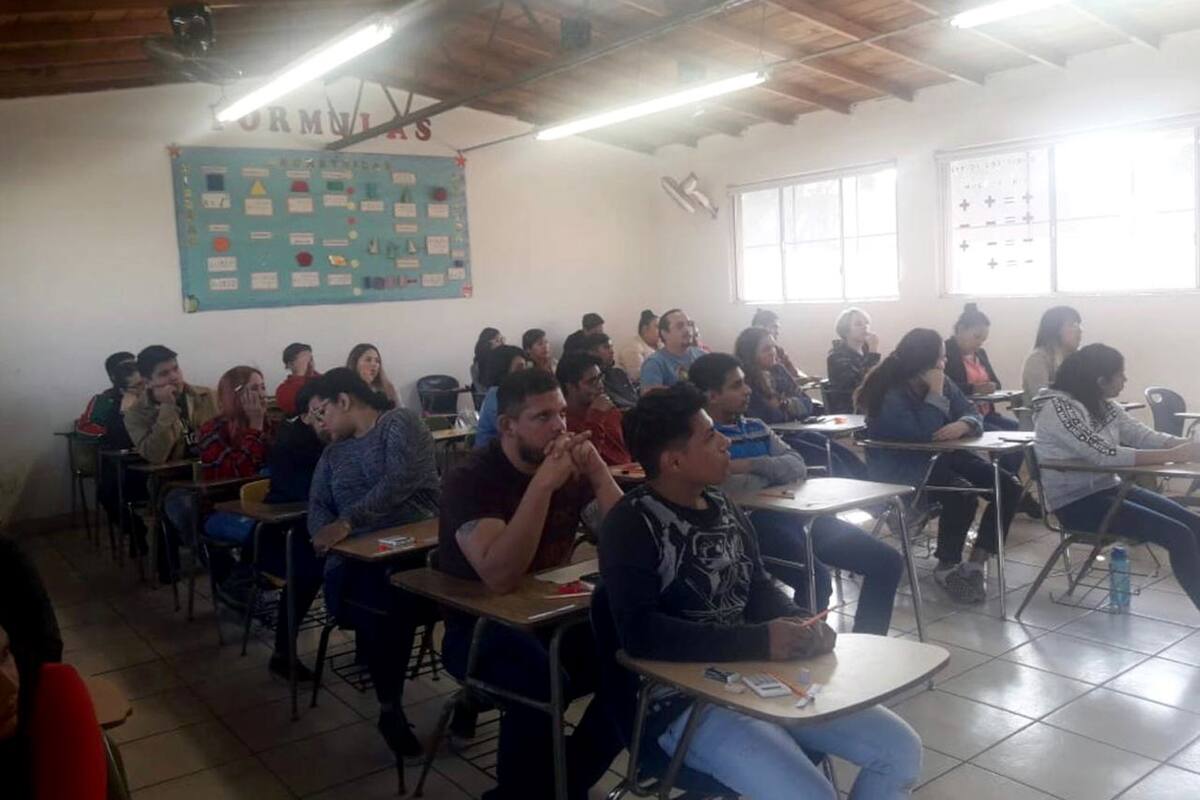 Realiza SEPM examen Ceneval para acreditar bachillerato